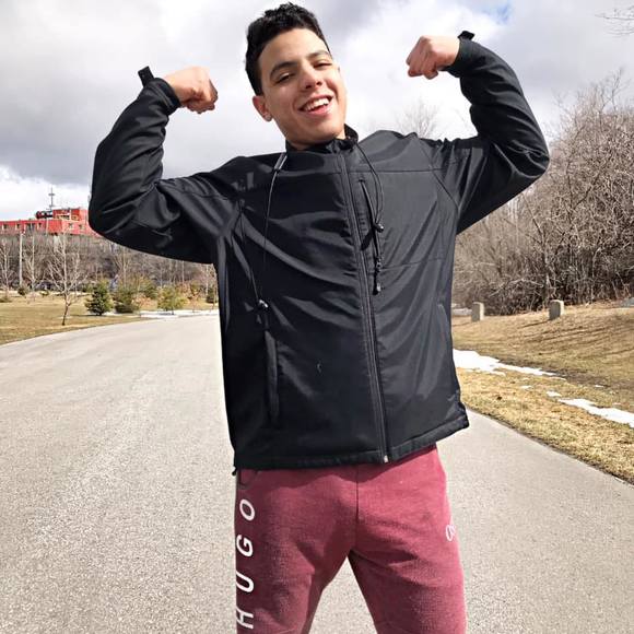 Meet your Posher, Basli - Picture 1 of 1